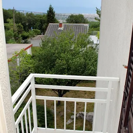 Apartments With A Parking Space Smrika, Kraljevica - 5508