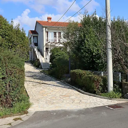 Apartments With A Parking Space Smrika, Kraljevica - 5508 *
