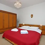 Appartamento With Parking Space Smrika, Kraljevica - 5508 Šmrika